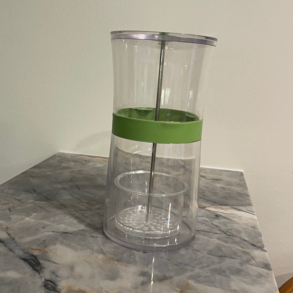 Cuisipro Herb Keeper - EUC